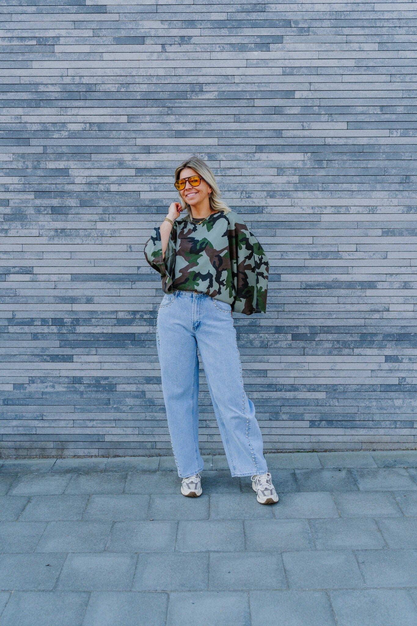 Balloon jeans studs