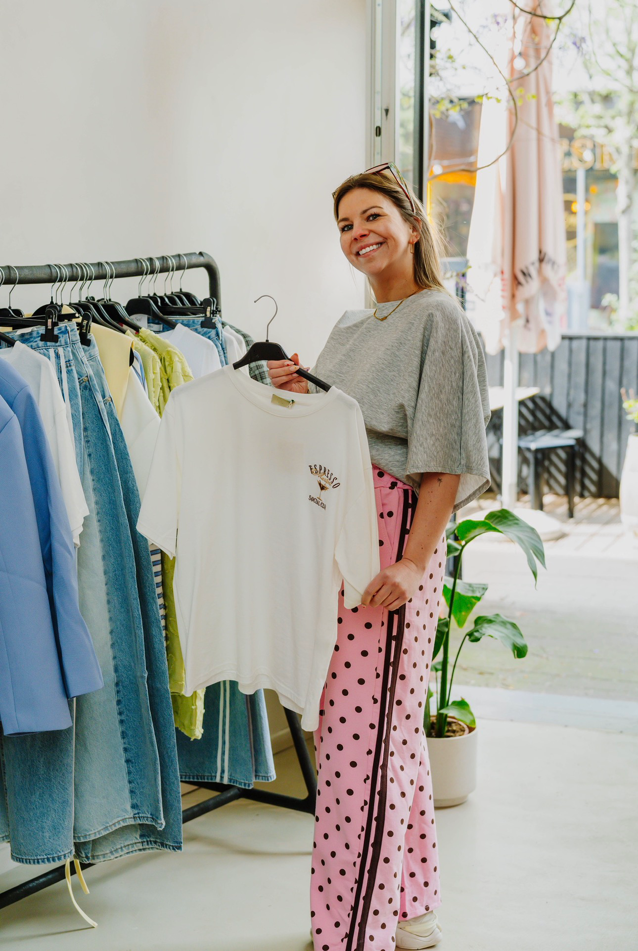 1A83EA30-A4AA-40BC-9346-01575FA7D1A4