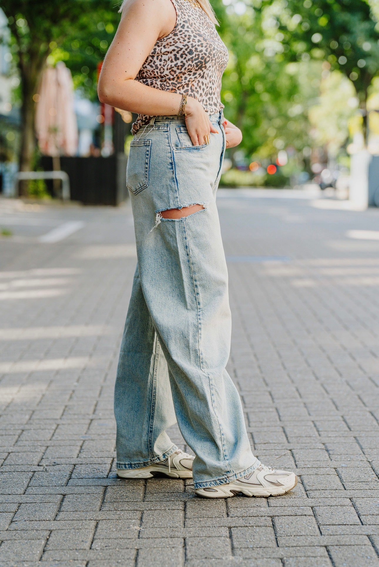 Ripped ballon jeans