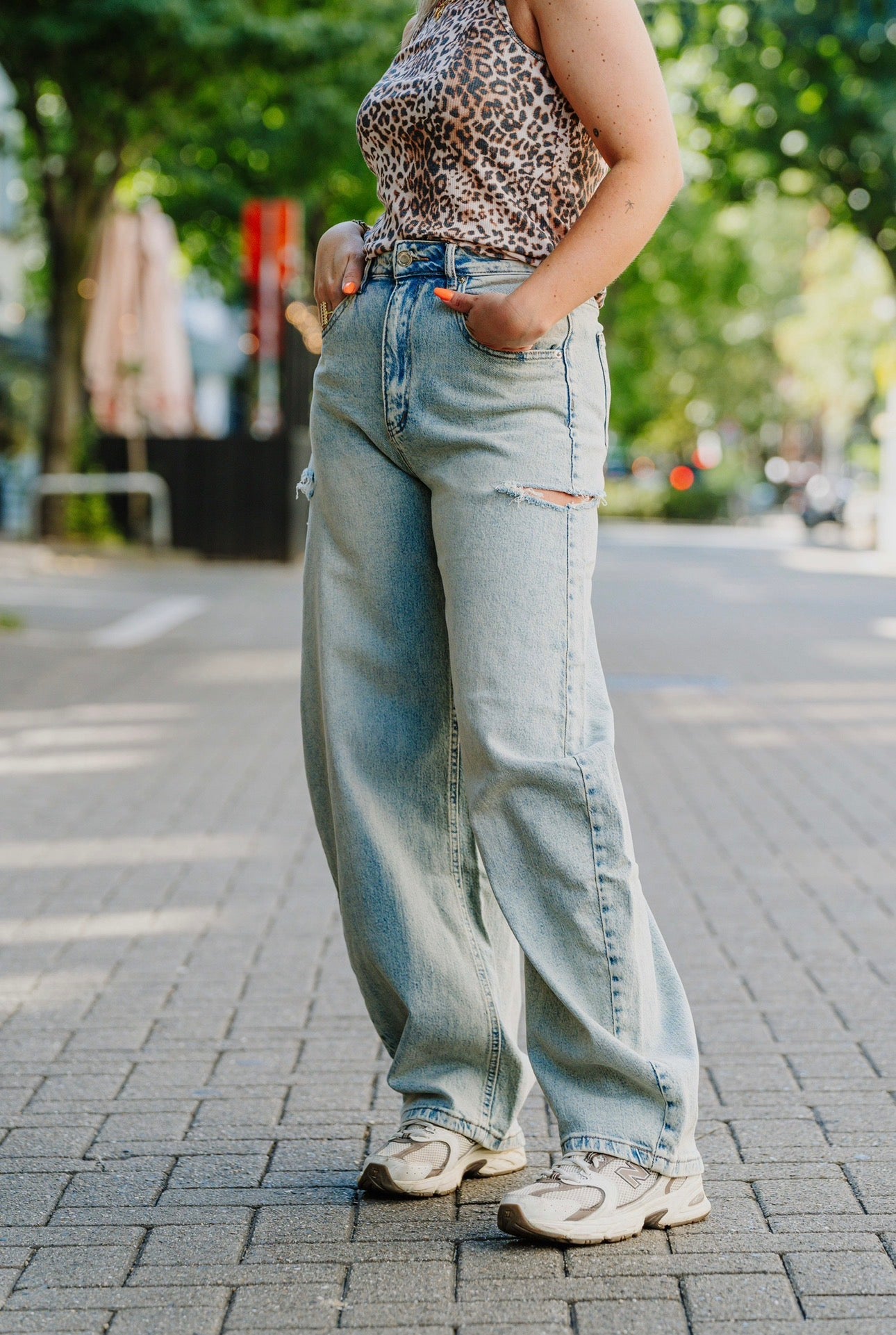 Ripped ballon jeans