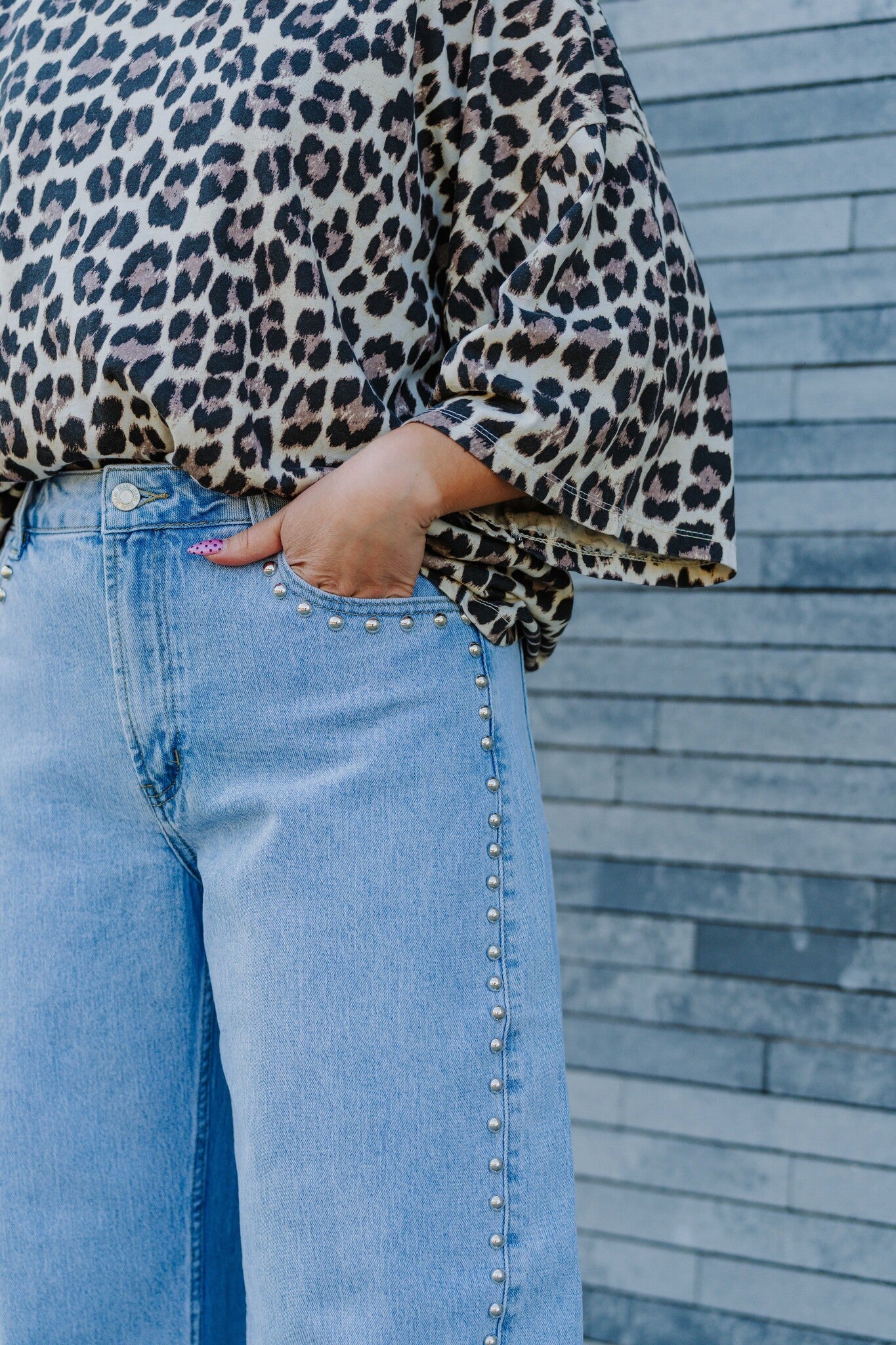 Balloon jeans studs